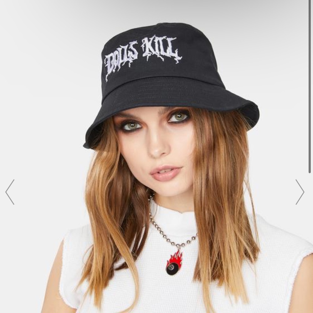 Bucket hat